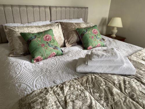 נאירן Glen Lyon Lodge Bed And Breakfast מראה חיצוני תמונה