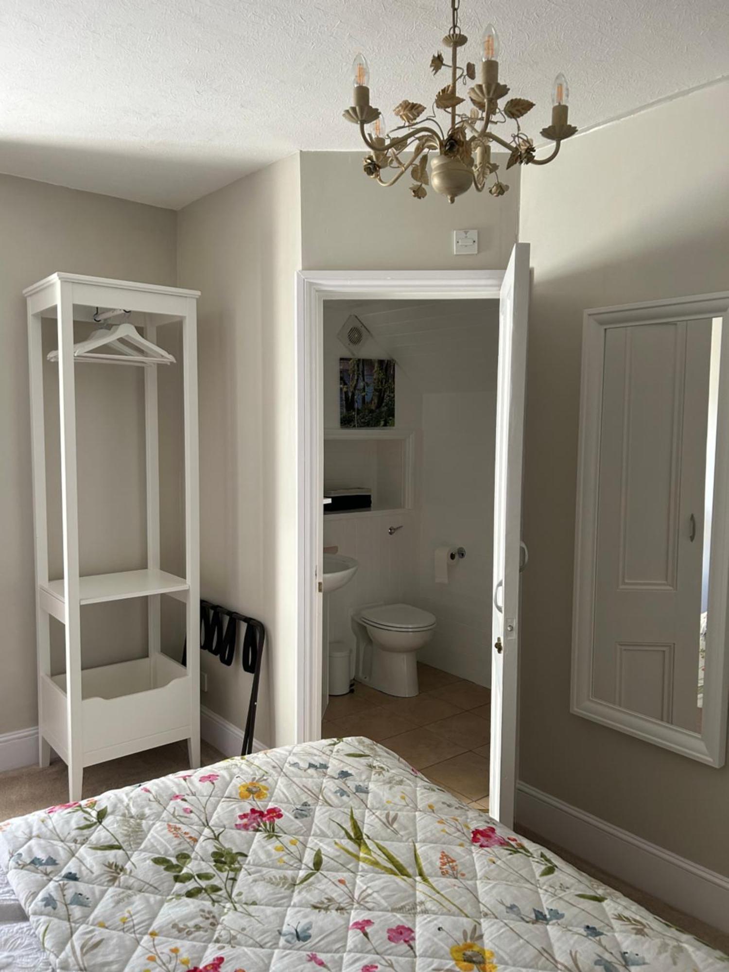 נאירן Glen Lyon Lodge Bed And Breakfast חדר תמונה